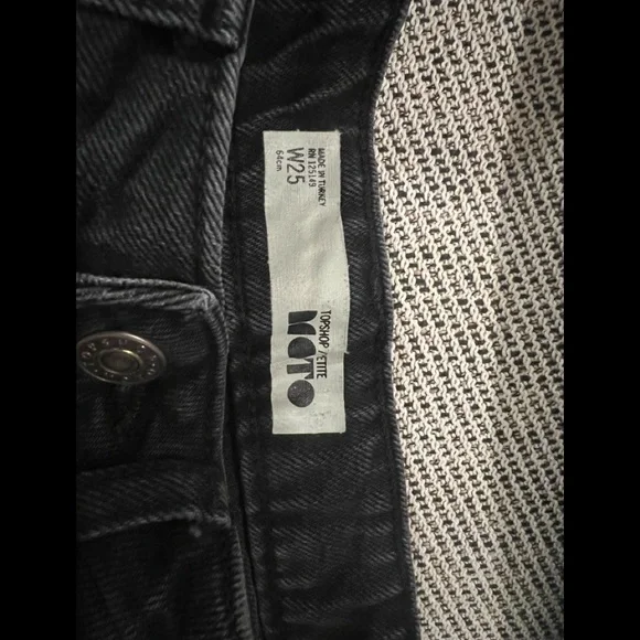 Topshop Short W25 - Picture 3 of 3